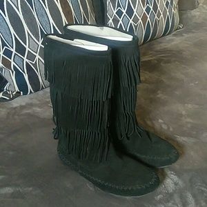 Fringe Black Boots Size 9.5 (Like New)